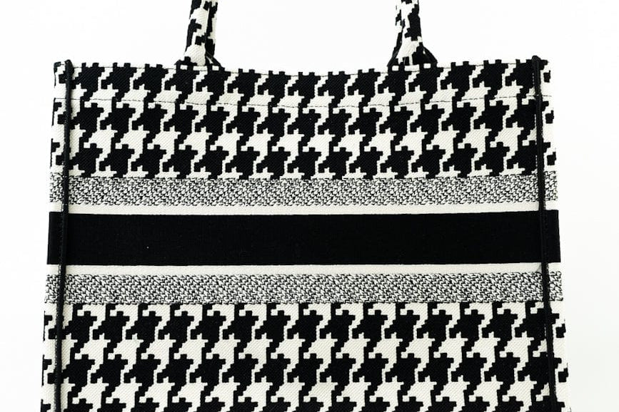 Christian Dior Tote White Dior White/Black Canvas Medium Houndstooth Book Tote Bag -Knockoff
