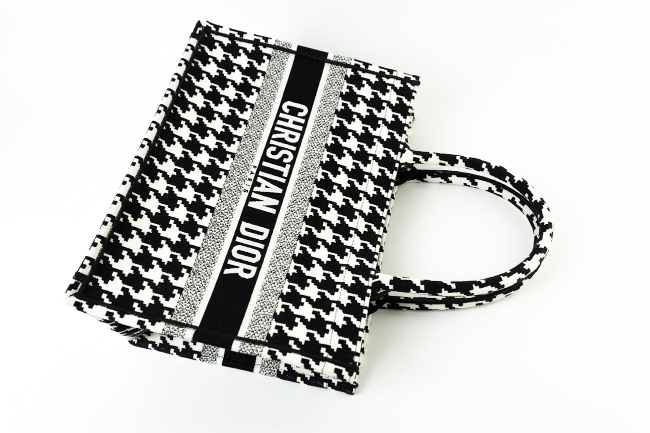 Christian Dior Tote White Dior White/Black Canvas Medium Houndstooth Book Tote Bag -Knockoff
