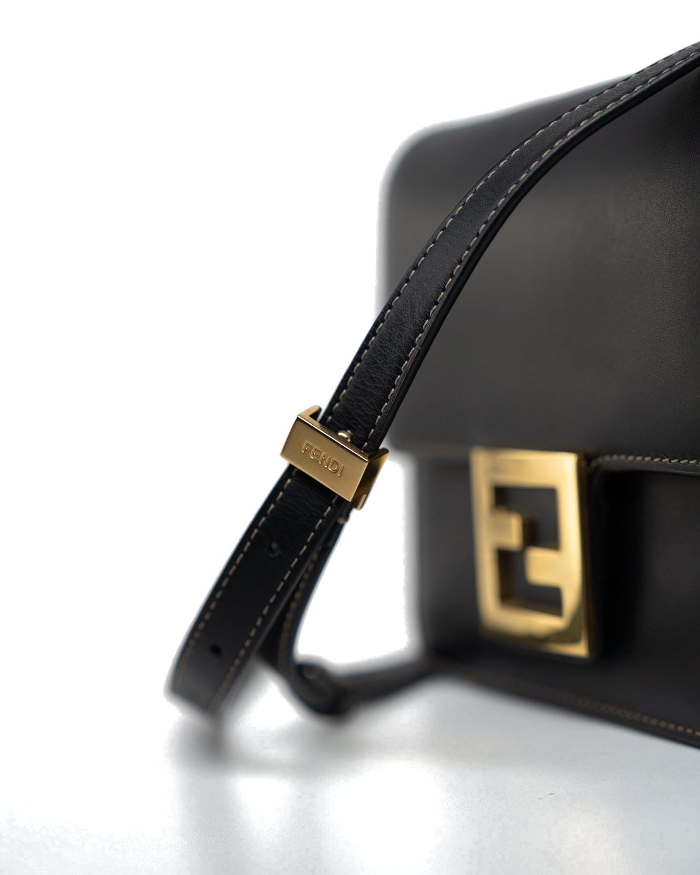 Fendi Handbag Fendi Fab Black Shoulder Bag Gold Hardware -Knockoff
