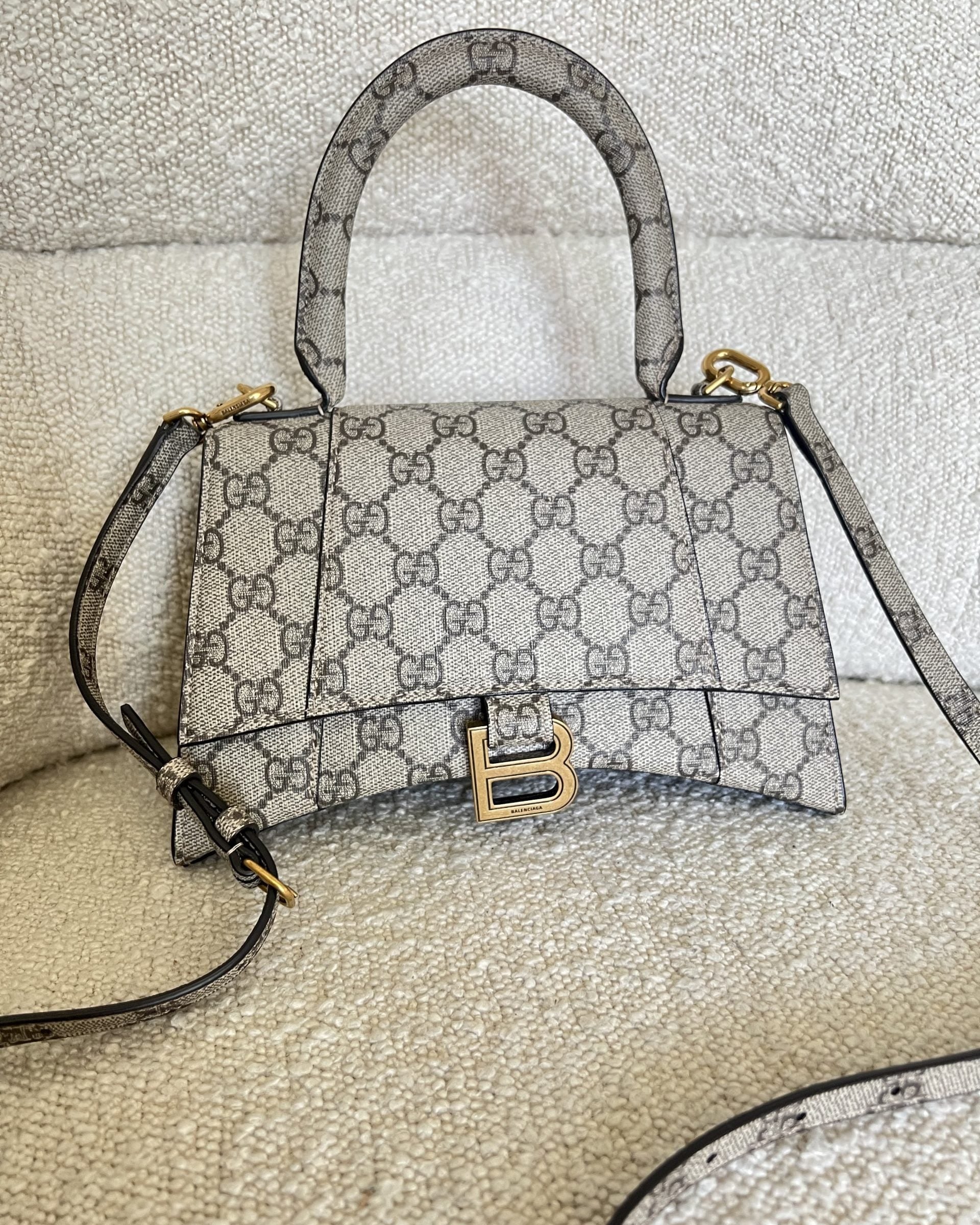 Gucci Handbag Gucci x Balenciaga The Hacker Project Small Hourglass Top Handle Bag Beige /Ebony -Knockoff
