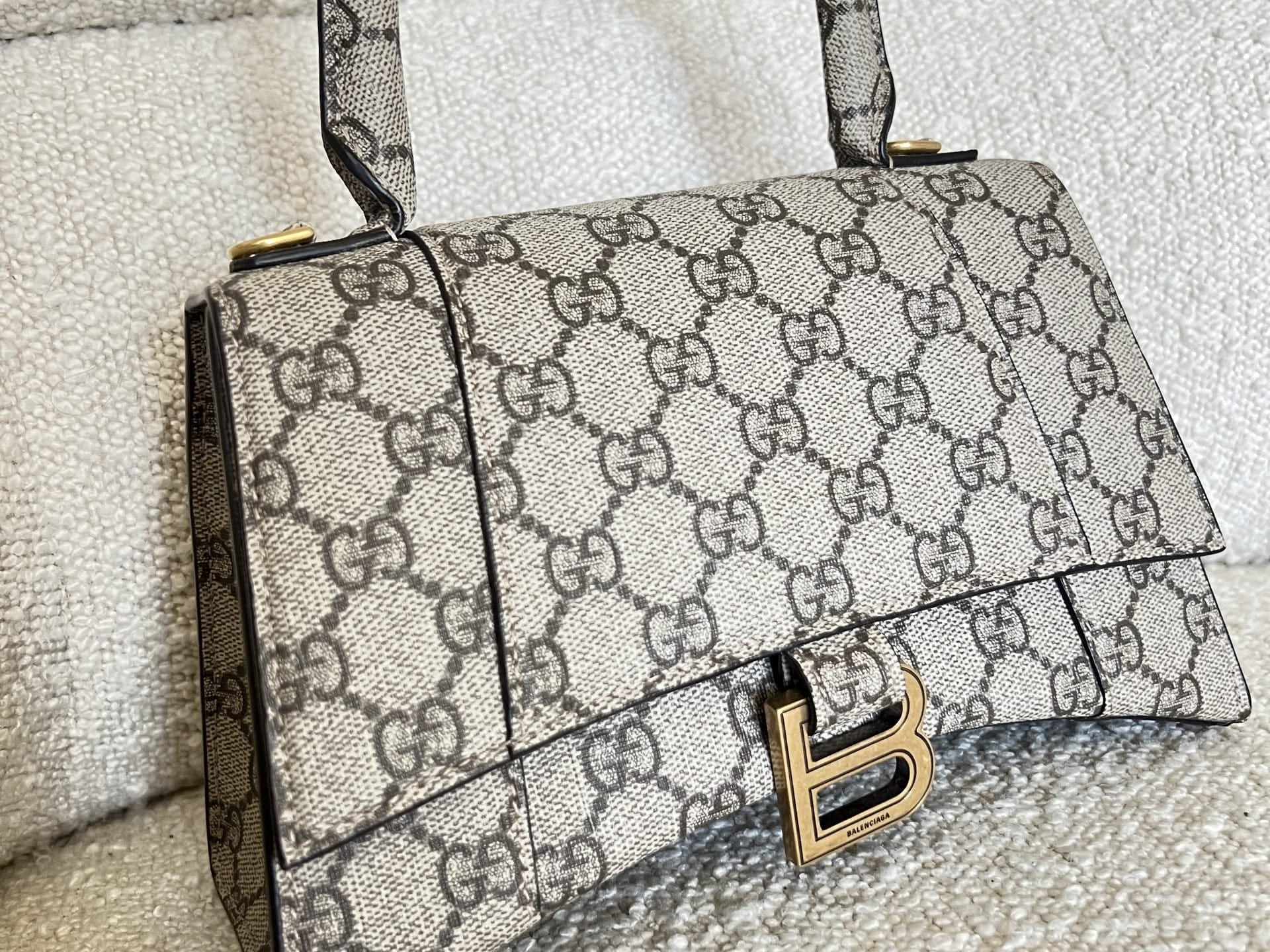 Gucci Handbag Gucci x Balenciaga The Hacker Project Small Hourglass Top Handle Bag Beige /Ebony -Knockoff
