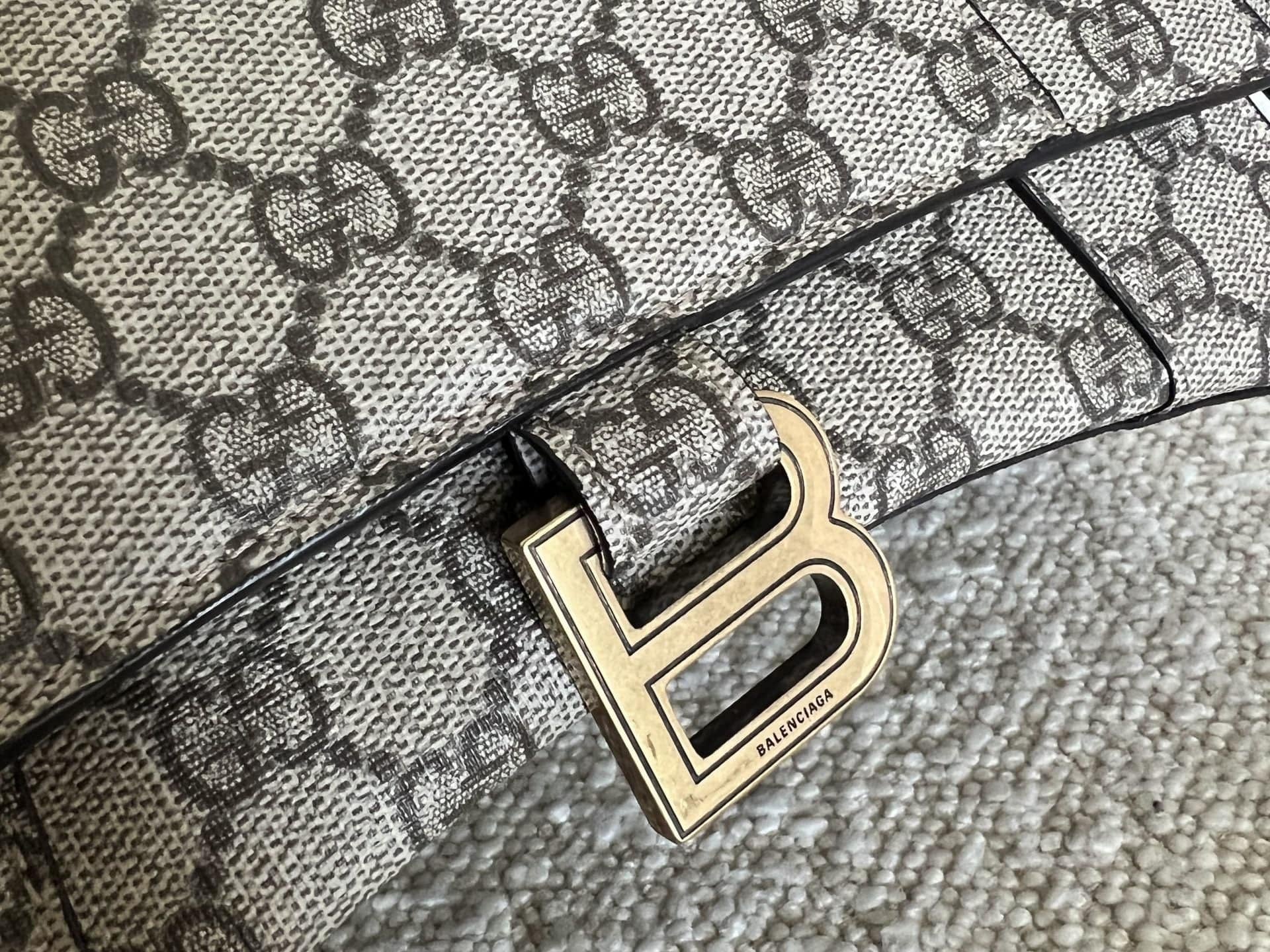 Gucci Handbag Gucci x Balenciaga The Hacker Project Small Hourglass Top Handle Bag Beige /Ebony -Knockoff
