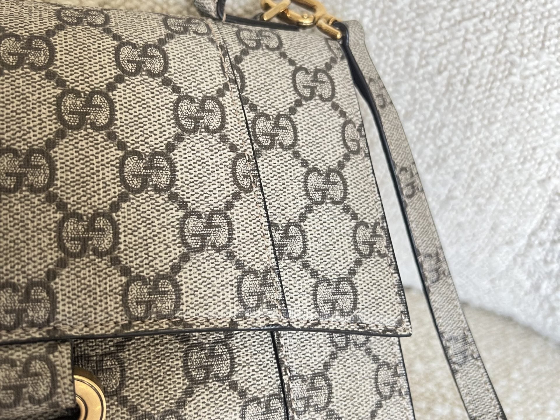 Gucci Handbag Gucci x Balenciaga The Hacker Project Small Hourglass Top Handle Bag Beige /Ebony -Knockoff
