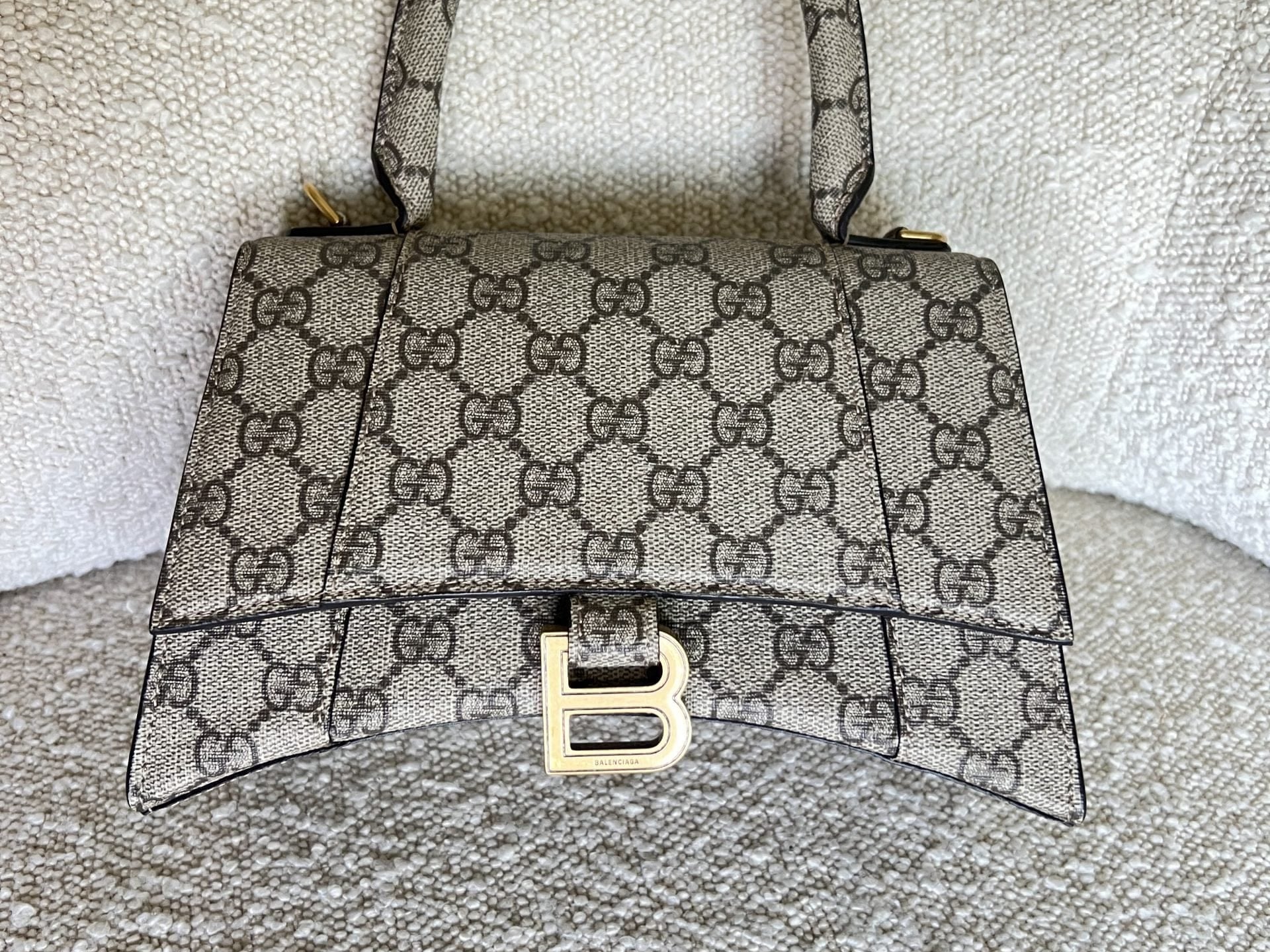 Gucci Handbag Gucci x Balenciaga The Hacker Project Small Hourglass Top Handle Bag Beige /Ebony -Knockoff
