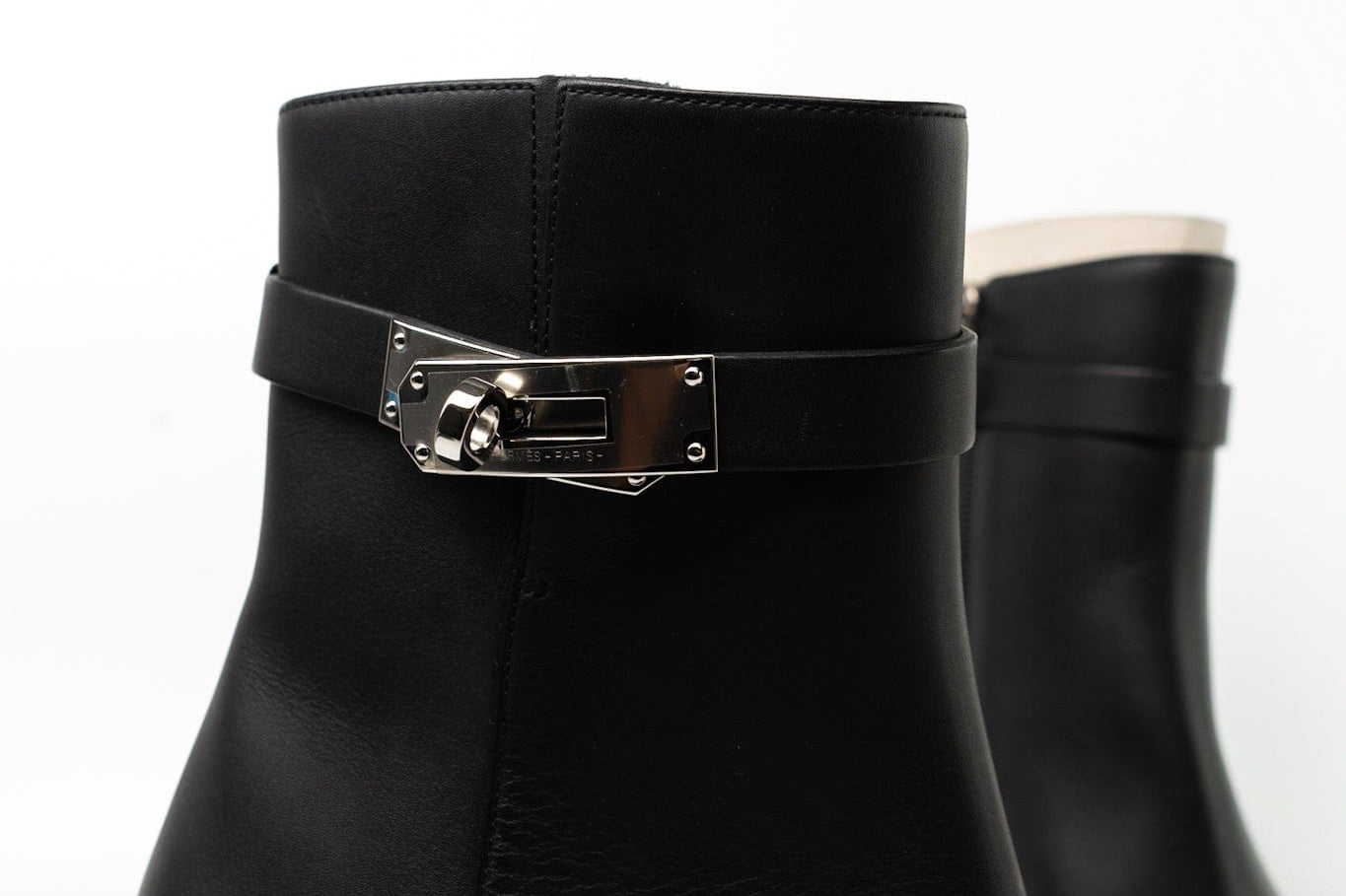 Hermes Boots Black Hermès Calfskin Saint Germain Ankle Boots 38 Black -Knockoff
