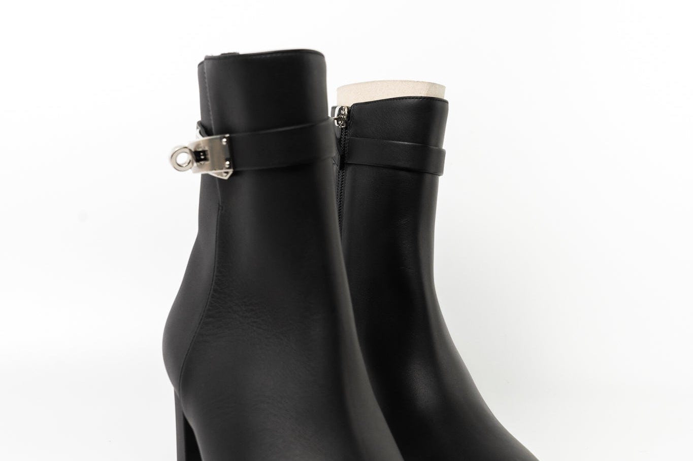 Hermes Boots Black Hermès Calfskin Saint Germain Ankle Boots 38 Black -Knockoff
