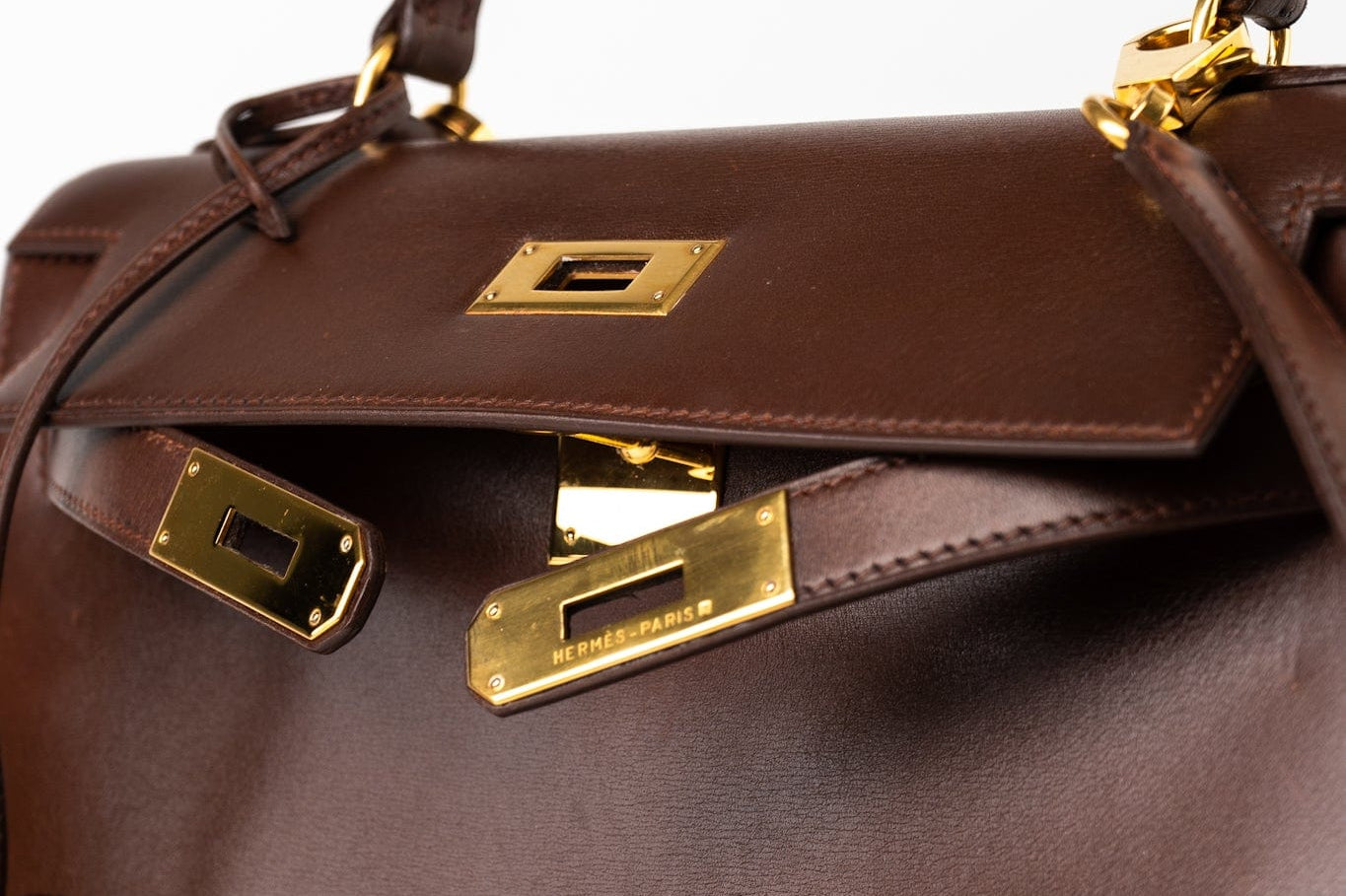 Hermes Handbag Hermès Kelly 28 Courchevel Chocolat Gold Metal Fittings X Stamp (1994) -Knockoff
