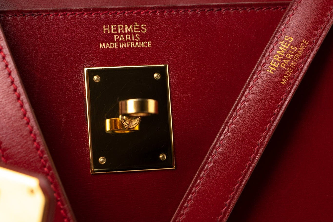 Hermes Handbag Hermes Kelly 32 Rouge Vif Veau Box Calfskin Leather Gold Plated Hardware 1998 B Stamp -Knockoff
