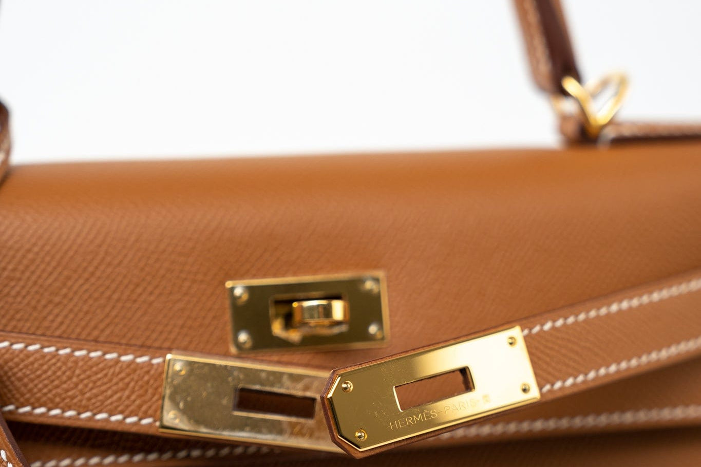 Hermes Handbag Hermes Kelly Sellier 28 Veau Epsom Leather Gold with Gold Plated Hardware 2022 Z -Knockoff
