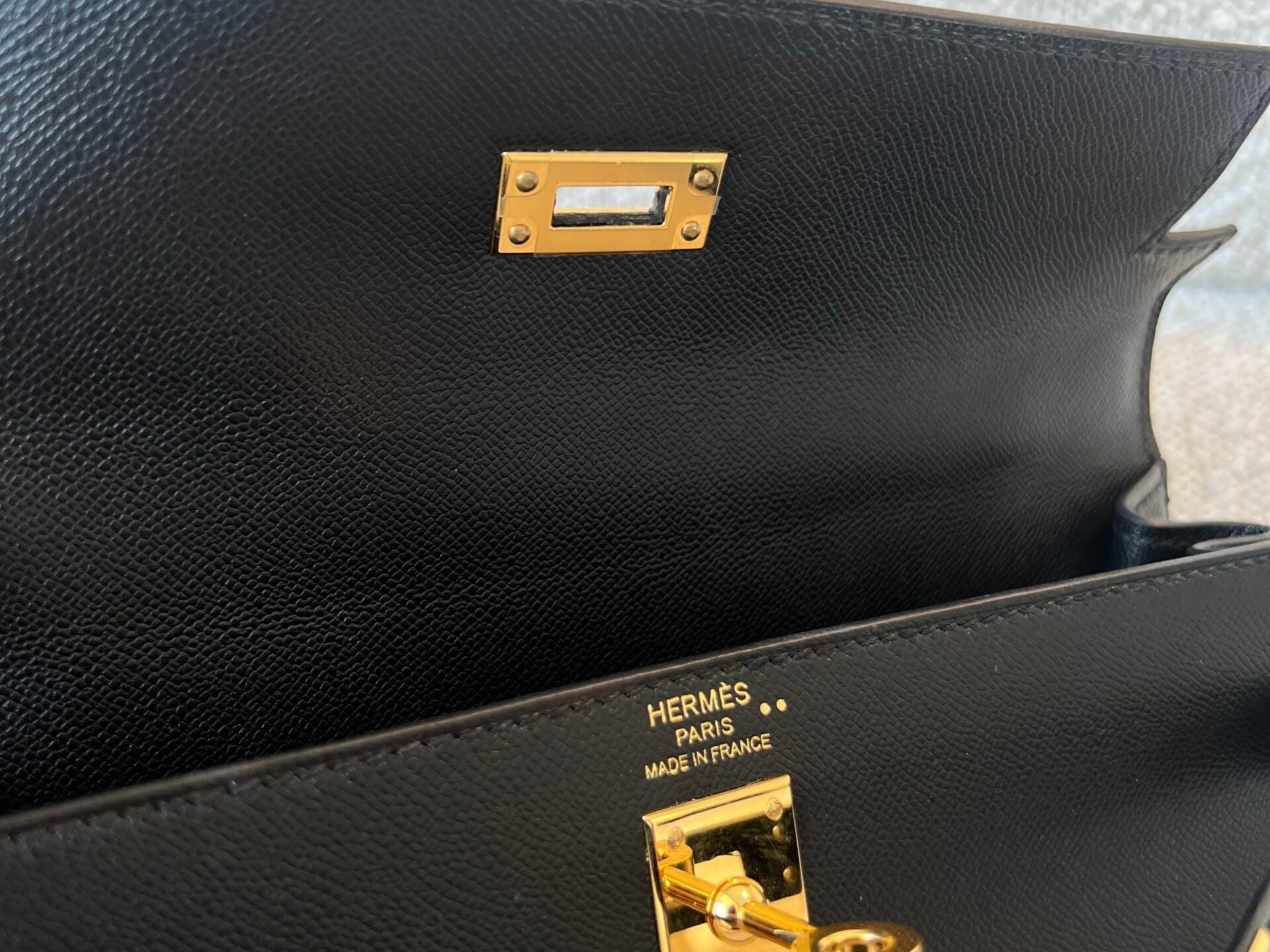 Hermes Handbag Kelly 25 Veau Madame Leather Shiny Niloticus Crocodile Skin Gold Plated -Knockoff
