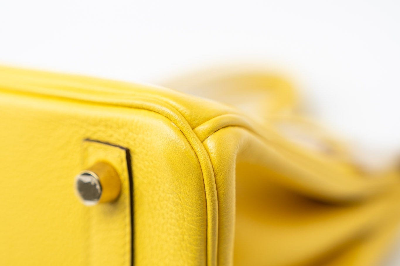 Hermes Handbag Yellow Birkin 25 Jaune de Naples Veau Taurillon Novillo Leather Gold Plated Hardware D Stamp -Knockoff
