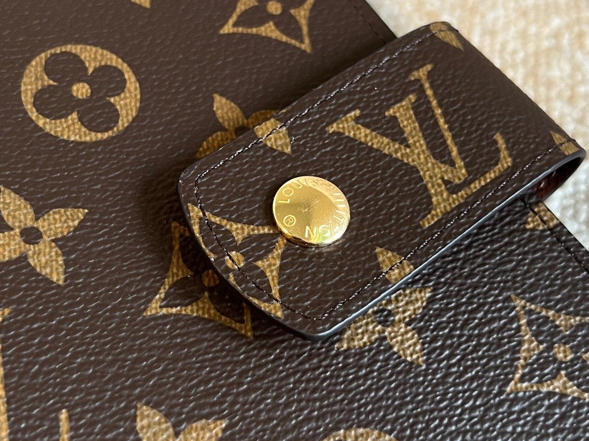 Louis Vuitton Agenda Cover Brown Louis Vuitton Monogram Large Ring Agenda Cover -Knockoff
