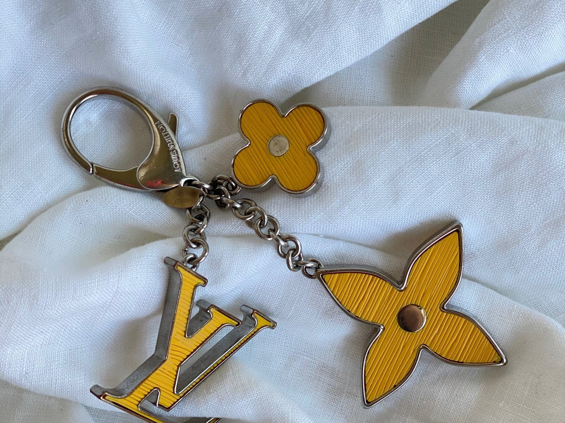 Louis Vuitton Bag Charm Louis Vuitton Yellow Fleur d'Epi Bag Charm Resin & Brass -Knockoff
