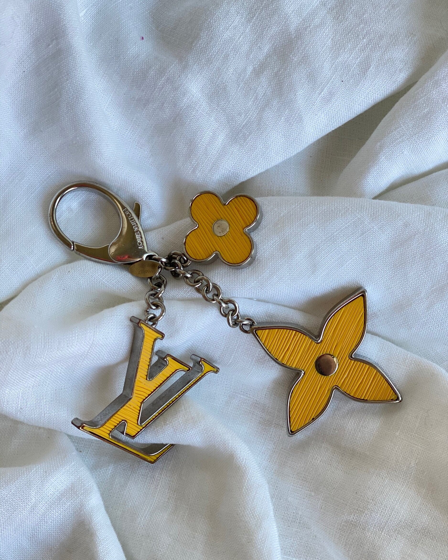 Louis Vuitton Bag Charm Louis Vuitton Yellow Fleur d'Epi Bag Charm Resin & Brass -Knockoff
