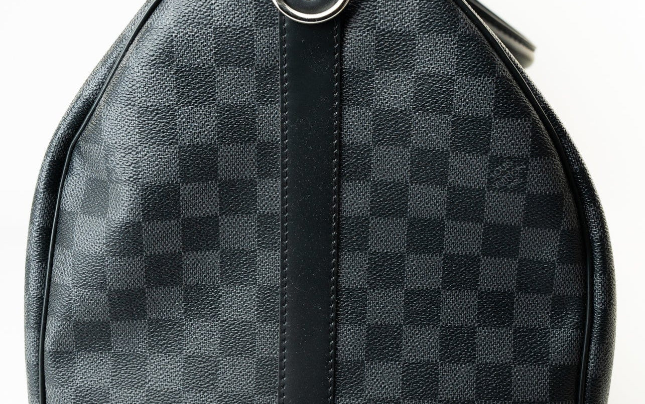 Louis Vuitton Duffle Bag Louis Vuitton Keepall 55 Bandouliere in Damier Graphite Canvas -Knockoff
