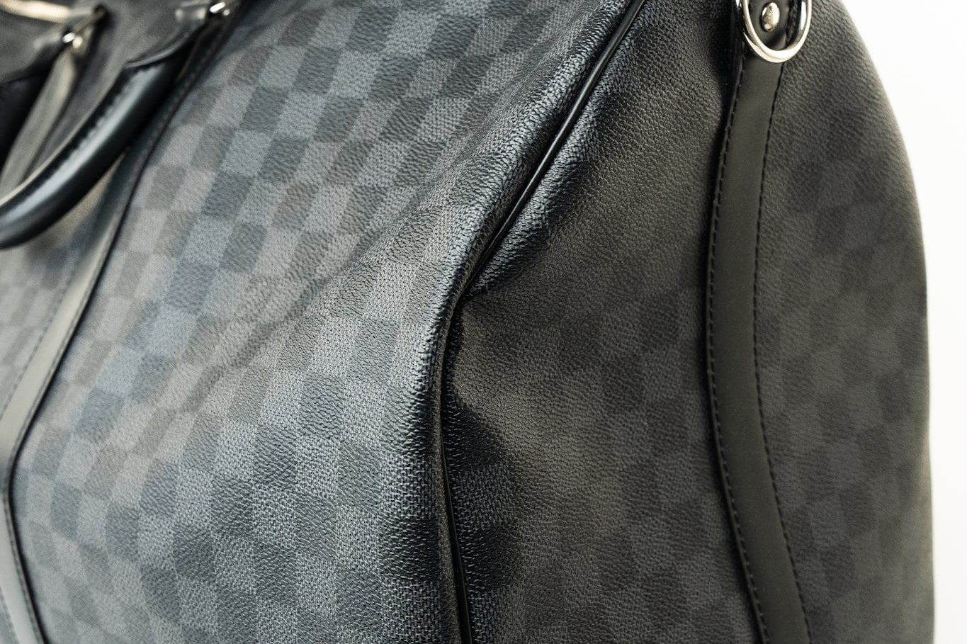 Louis Vuitton Duffle Bag Louis Vuitton Keepall 55 Bandouliere in Damier Graphite Canvas -Knockoff
