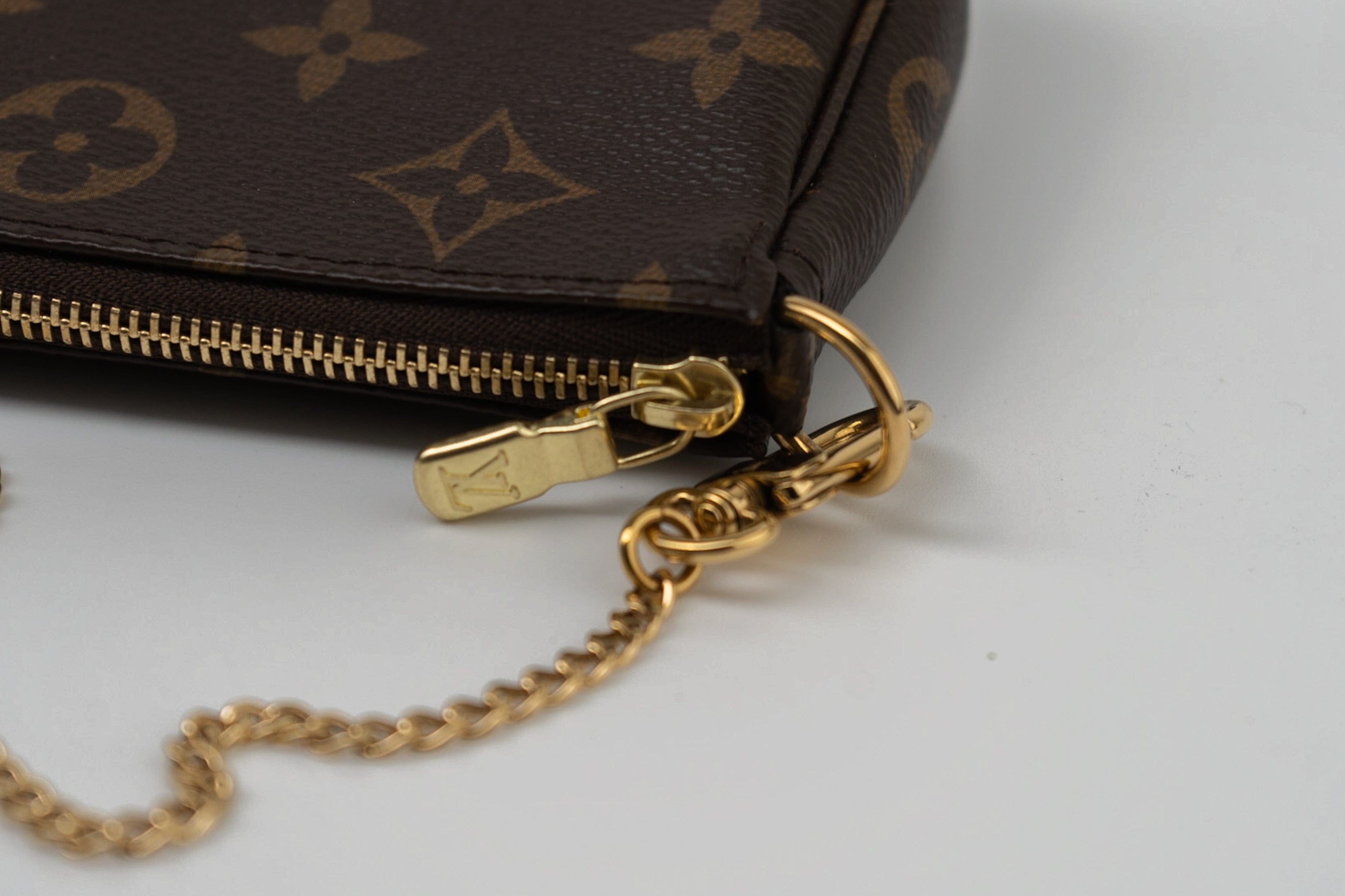 Louis Vuitton Handbag Louis Vuitton Monogram Mini Pochette Accessories -Knockoff
