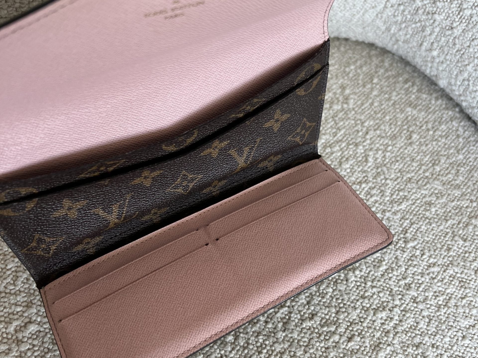 Louis Vuitton Pouch Purse Brown Louis Vuitton Rose Ballerine Monogram Canvas Josephine Wallet -Knockoff
