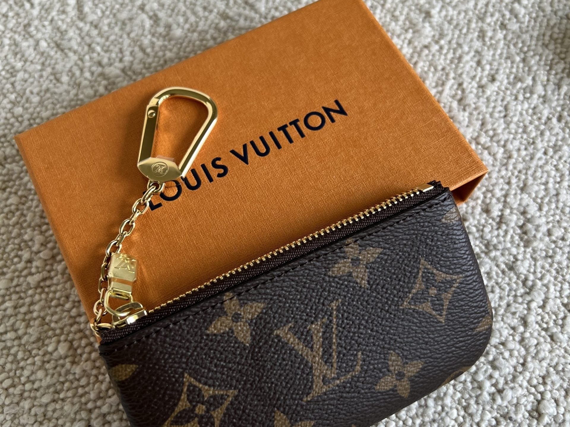 Louis Vuitton Pouch Purse Louis Vuitton  Zipped Coin Purse -Knockoff
