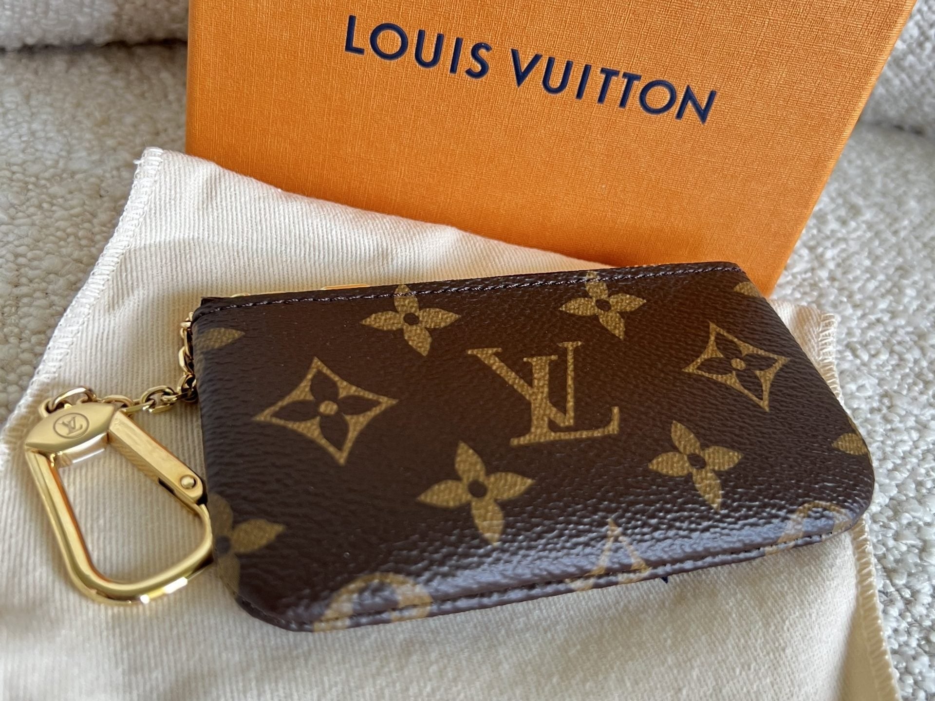 Louis Vuitton Pouch Purse Louis Vuitton  Zipped Coin Purse -Knockoff
