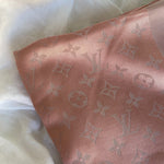 Louis Vuitton Shawl MONOGRAM SHINE SHAWL VELVET ROSE (M70805) -Knockoff
