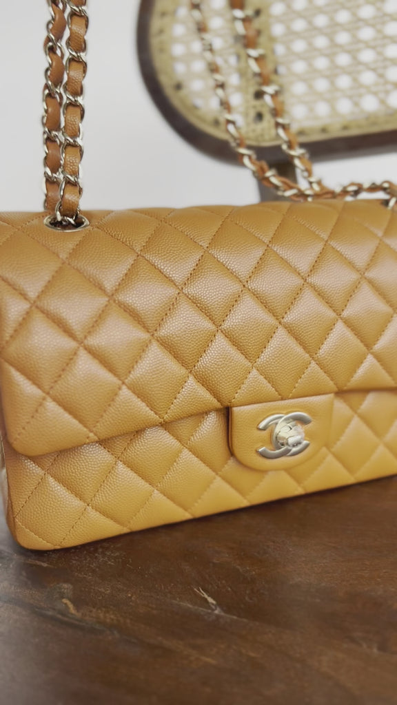 Chanel Ivory Caviar Quilted Classic Flap Medium Silver Hardware -Knockoff
