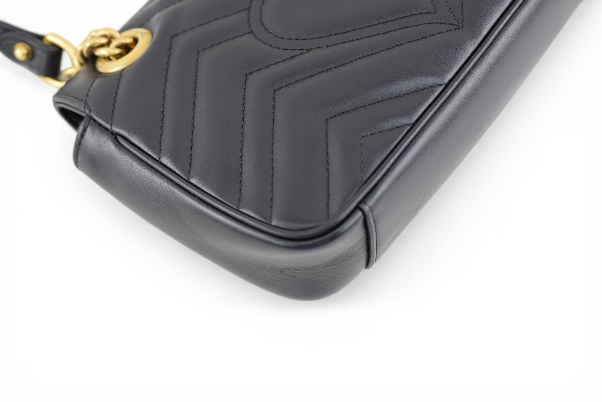 Gucci GG Marmont Matelasse Mini Shoulder Bag