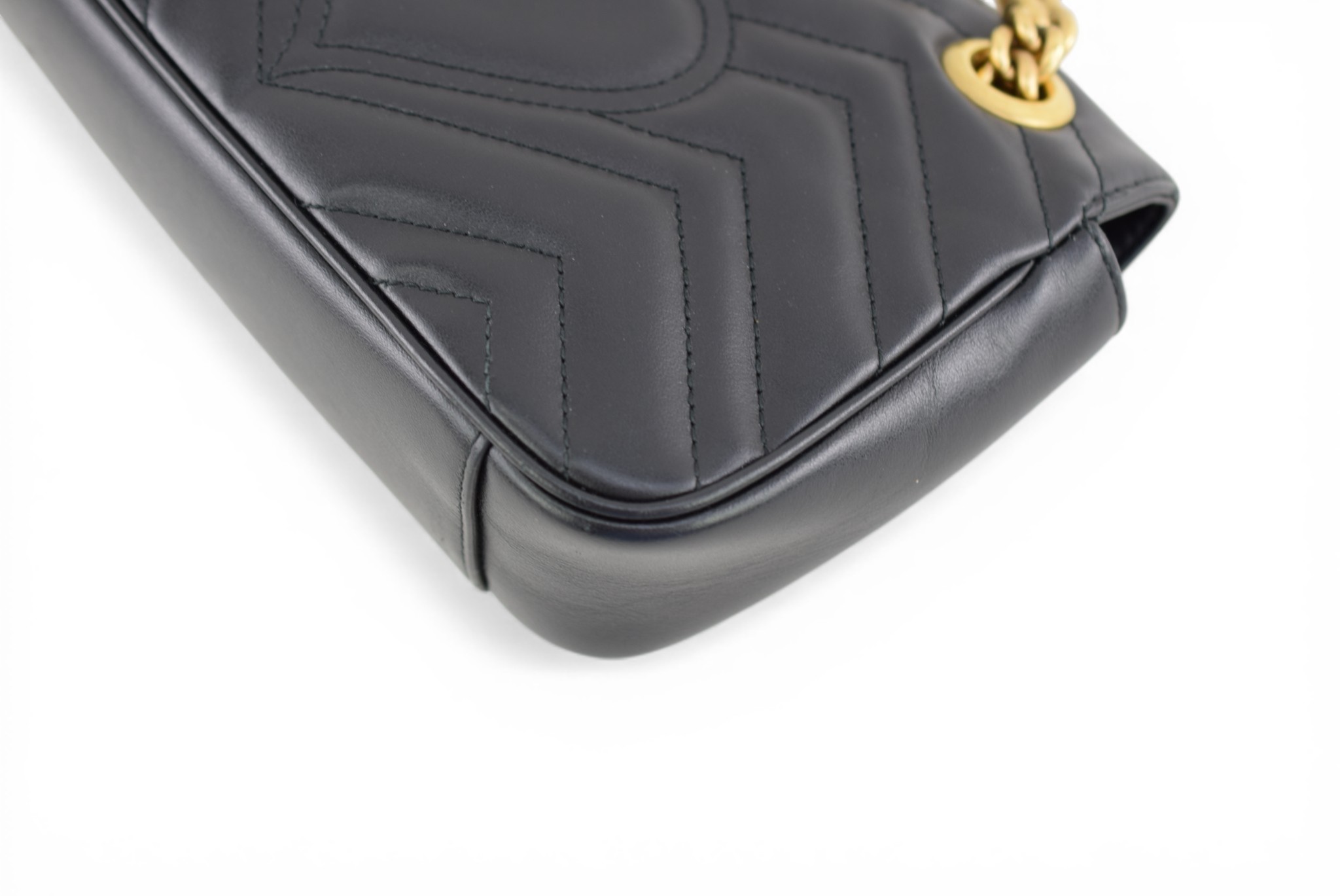 Gucci GG Marmont Matelasse Mini Shoulder Bag