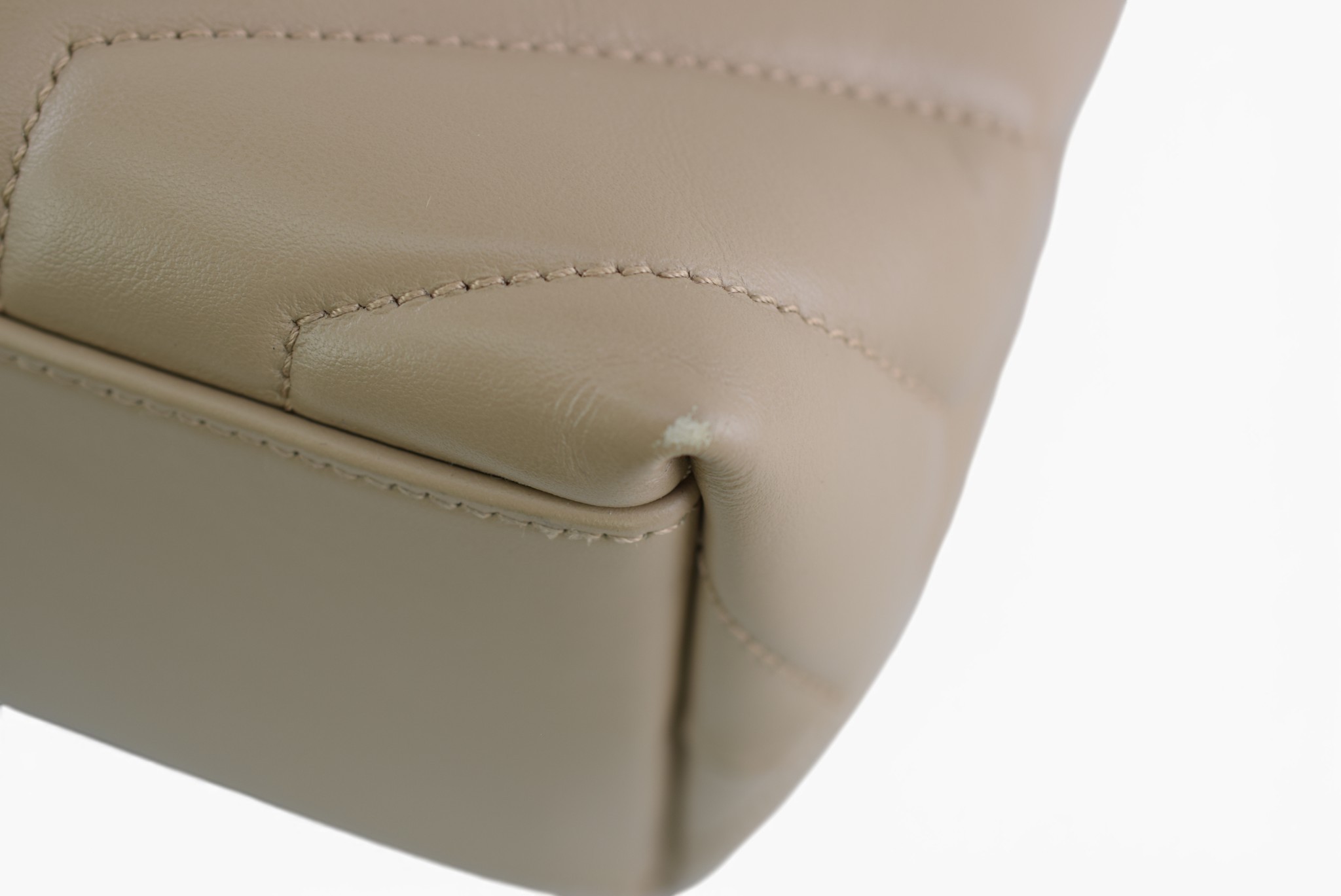 Saint Laurent Loulou Medium