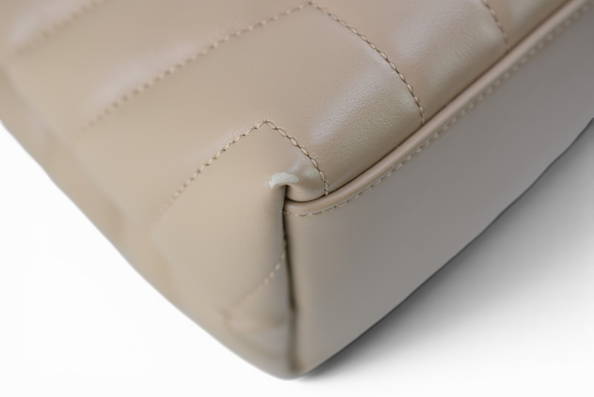 Saint Laurent Loulou Medium